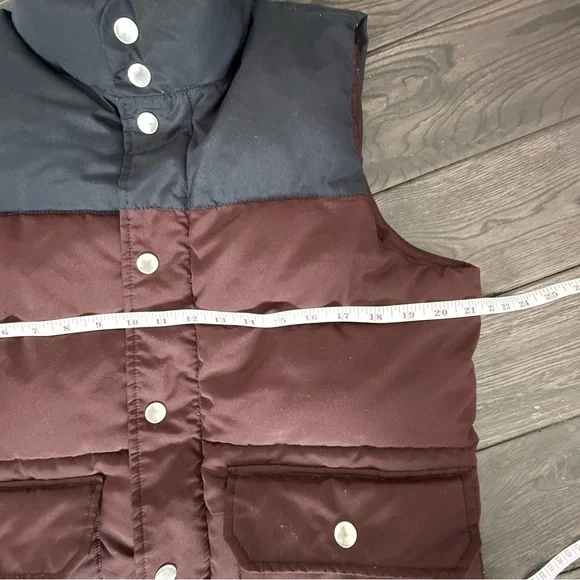 Old Navy Burgundy and Navy Puffer Vest - Picture 9 of 10